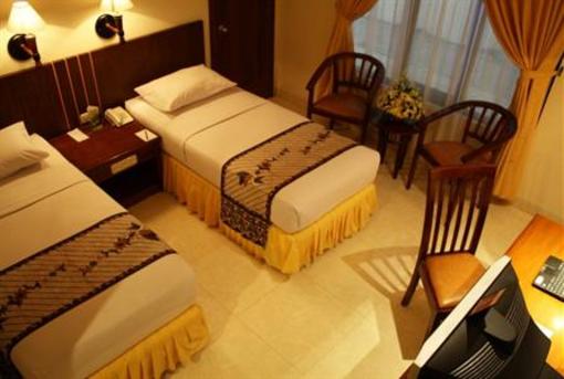фото отеля Baron Indah Hotel