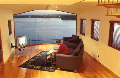 фото отеля Wheelhouse Apartments