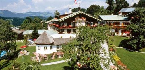 фото отеля Landsitz Romerhof Apartment Kitzbuhel