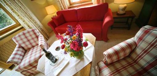фото отеля Landsitz Romerhof Apartment Kitzbuhel