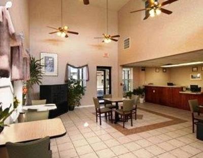 фото отеля Super 8 Motel Tulsa