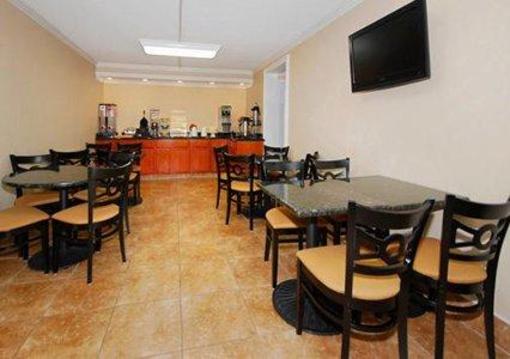 фото отеля Quality Inn Madison