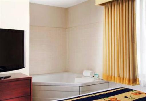фото отеля SpringHill Suites Chesterfield