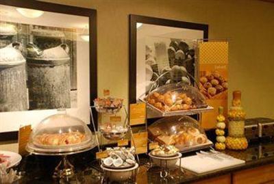 фото отеля Hampton Inn Salisbury