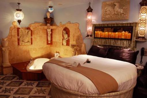 фото отеля Adventure Suites