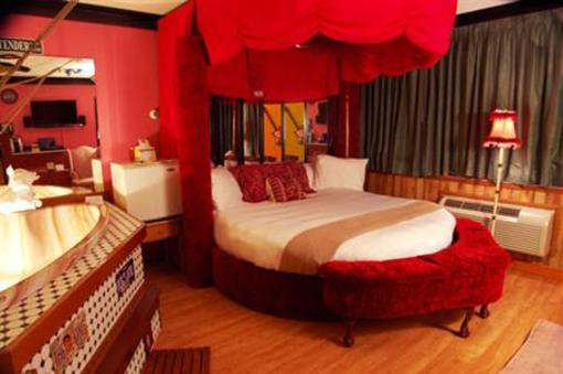 фото отеля Adventure Suites
