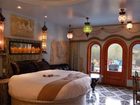 фото отеля Adventure Suites