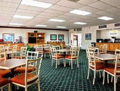 фото отеля Masters Inn Cave City