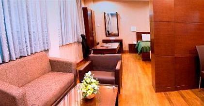 фото отеля Enhaii Hotel Bandung