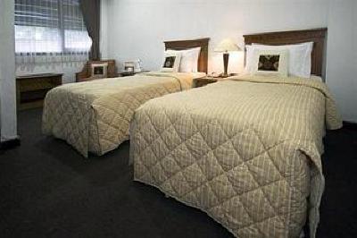фото отеля Enhaii Hotel Bandung