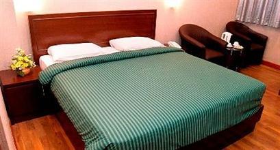 фото отеля Enhaii Hotel Bandung