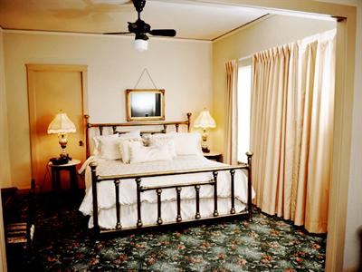 фото отеля The Faust Hotel
