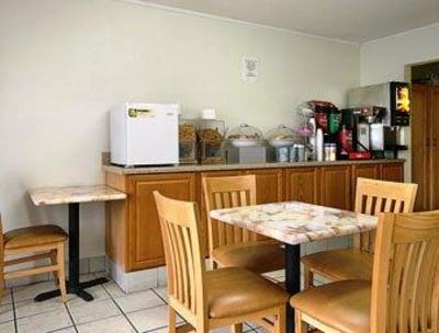 фото отеля Super 8 Motel Ashland