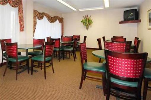 фото отеля Quality Inn & Suites Six Flags Austell