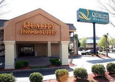 фото отеля Quality Inn & Suites Six Flags Austell