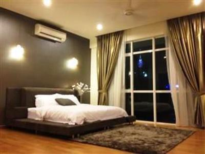 фото отеля KL Wonderland 3 Bedrooms Suite @ The Pearl Klcc