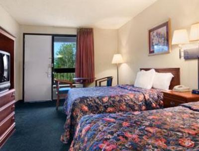фото отеля Days Inn Galleria-Birmingham