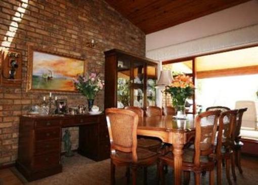 фото отеля Fourways Gardens Guest Estate