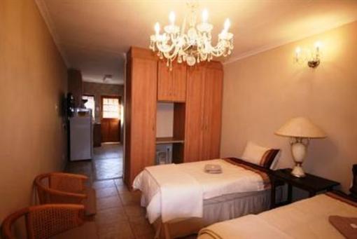 фото отеля Fourways Gardens Guest Estate