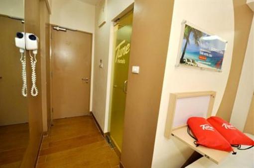 фото отеля Tune Hotels Angeles