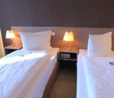 фото отеля Hotel Seeblick Friesoythe