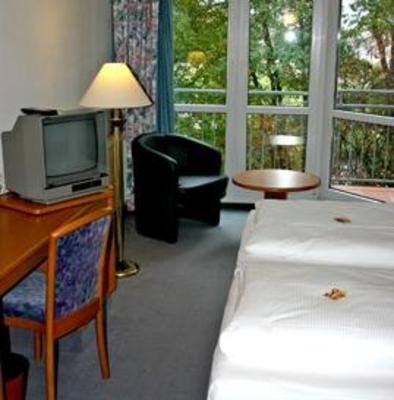 фото отеля Hotel Seeblick Friesoythe