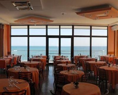 фото отеля Hotel Diplomat Marine