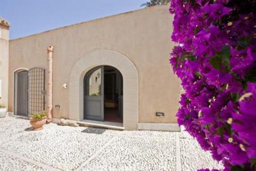 фото отеля B&B Baglio Sant' Andrea