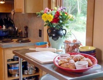 фото отеля Cedar House on Sound B&B