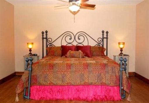 фото отеля Cedar House on Sound B&B