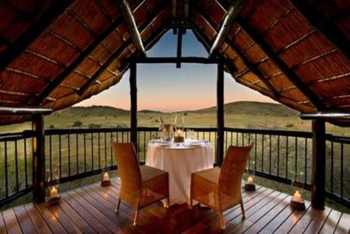 фото отеля Tshukudu Bush Lodge