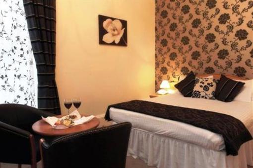 фото отеля BEST WESTERN Woodlands Hotel