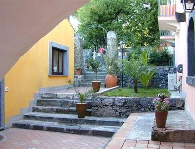 фото отеля Agriturismo Il Ciliegio dell'Etna