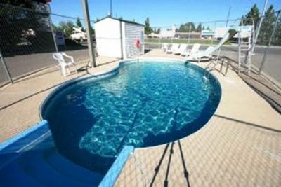 фото отеля Canadas Best Value Inn Lethbridge