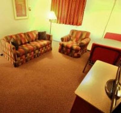 фото отеля Canadas Best Value Inn Lethbridge