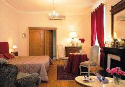фото отеля Hotel De La Poste Charolles