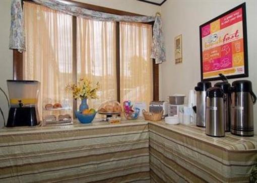фото отеля Econo Lodge Altoona (Pennsylvania)