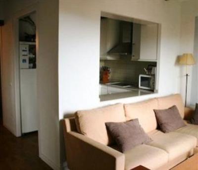 фото отеля 2-bedrooms City Center-Ramblas Apartment