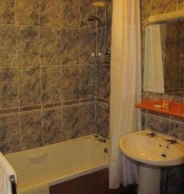 фото отеля Crags Hotel