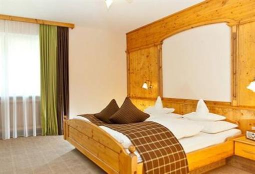 фото отеля Alpenschlossel Hotel St. Martin in Passeier
