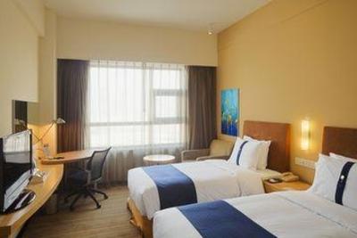 фото отеля Changjiang Holiday Inn Express Suzhou