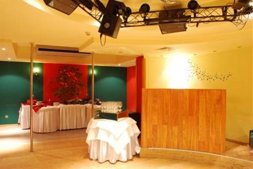 фото отеля Hotel Krosno Nafta