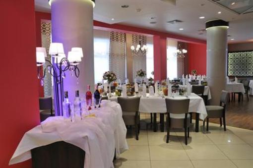 фото отеля Hotel Krosno Nafta
