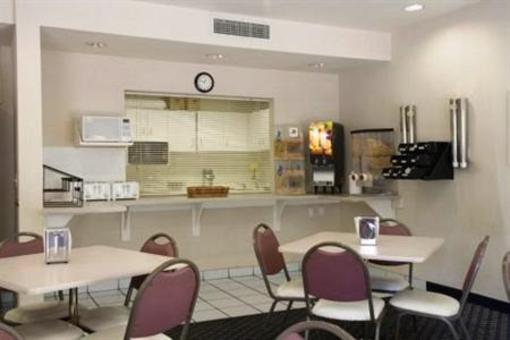 фото отеля Americas Best Value Inn Yosemite-Oakhurst