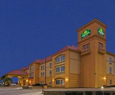 фото отеля La Quinta Inn and Suites Seguin