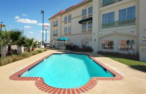 фото отеля La Quinta Inn and Suites Seguin