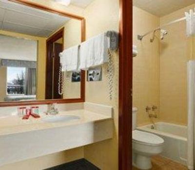 фото отеля Ramada Downtown North