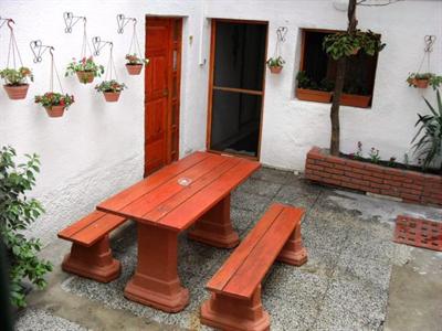 фото отеля Los Jardines Colgantes de Babilonia Hostel Montevideo