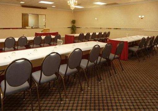 фото отеля Rodeway Inn Martinsburg
