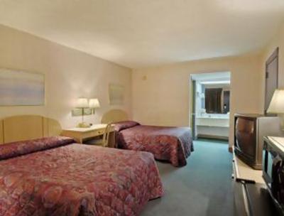 фото отеля Travelodge Macon North
